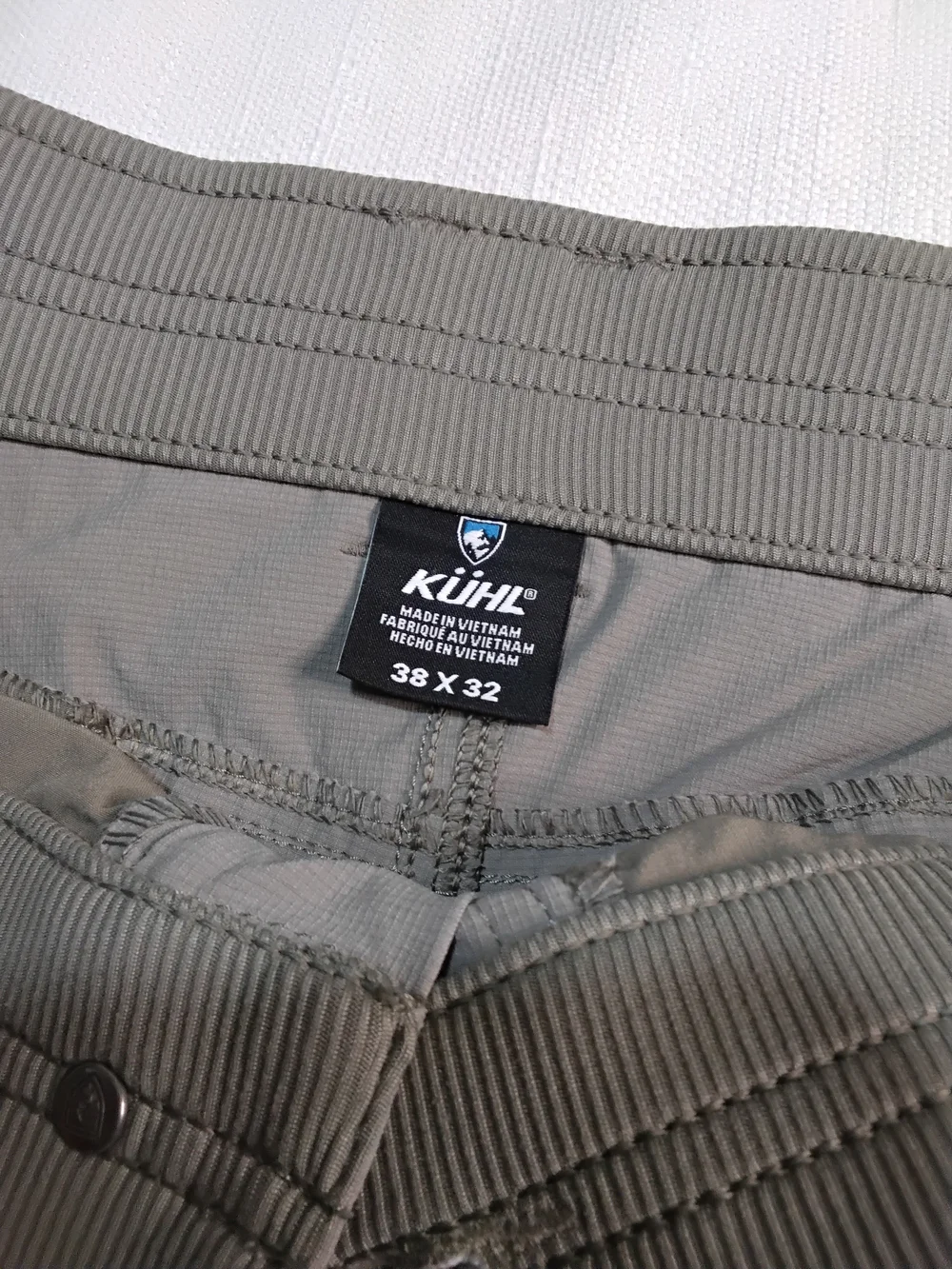 Kuhl Deceptr Men's Chino-Style Pants in Taupe Gray Sz 38x32 Outdoor Hiking Nylon